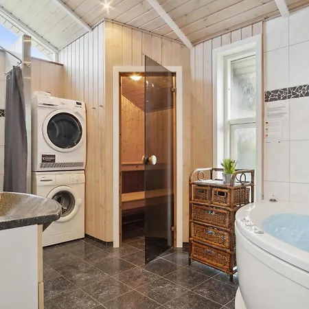 Dejligt Hjem I Hemmet Med Sauna *