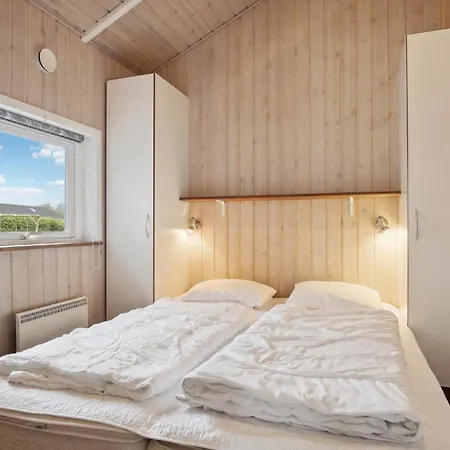 Gorgeous In Hemmet With Sauna Сasa de vacaciones Falen