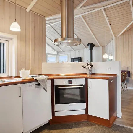 Gorgeous In Hemmet With Sauna Ferienhaus Falen